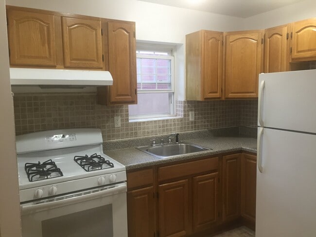 Foto del edificio - 80-22 59th St