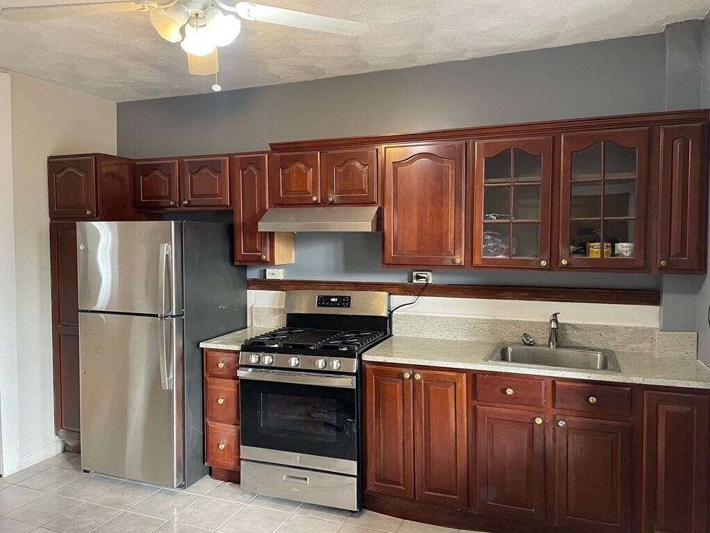 Foto principal - 163 Saratoga St