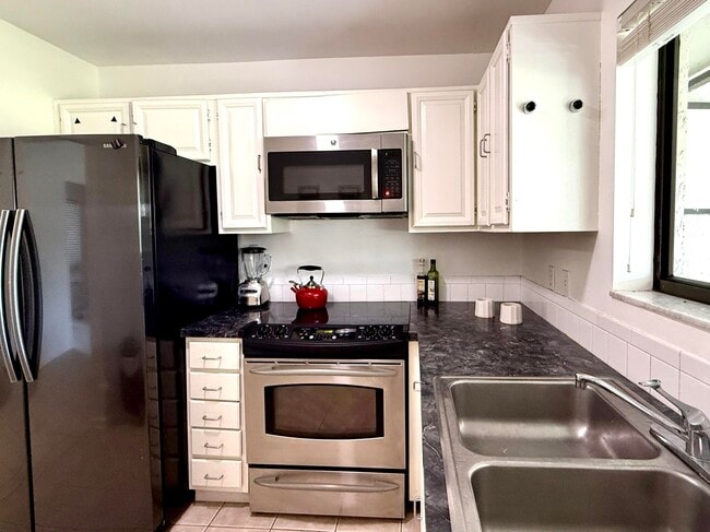 Foto del edificio - 12726 Spinnaker Ln