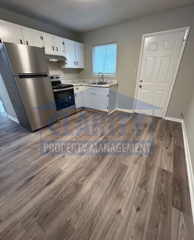 Foto del edificio - 1705 Clemmer St NE