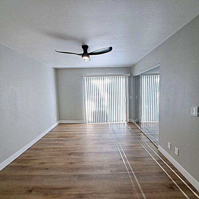 Building Photo - NEWLY RENOVATED & MODENIZED 2ND FLOOR CONDO IN SPRING VALLEY
