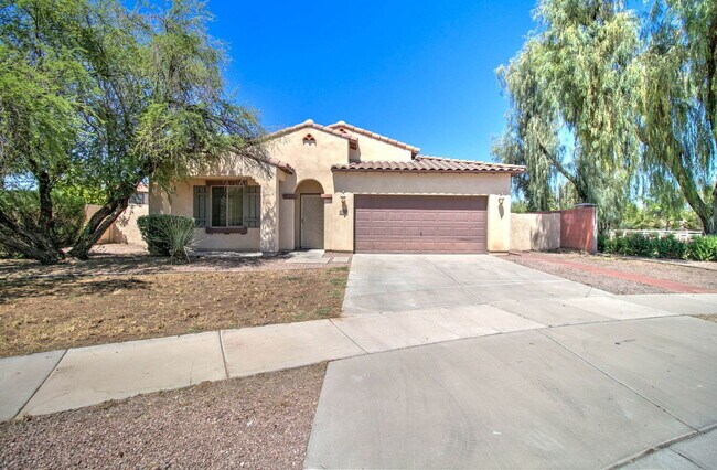 Building Photo - 4836 S Summit Ct