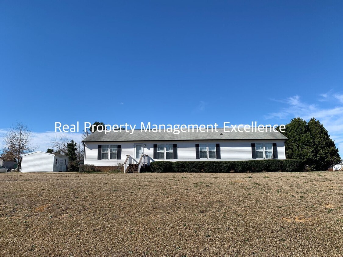 30 McKinzie Dr, Princeton, NC 27569 House Rental in Princeton, NC