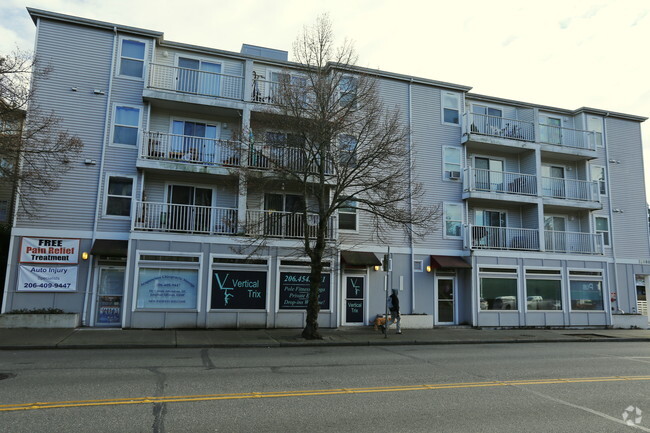 Building Photo - Raleigh Manor Apartments