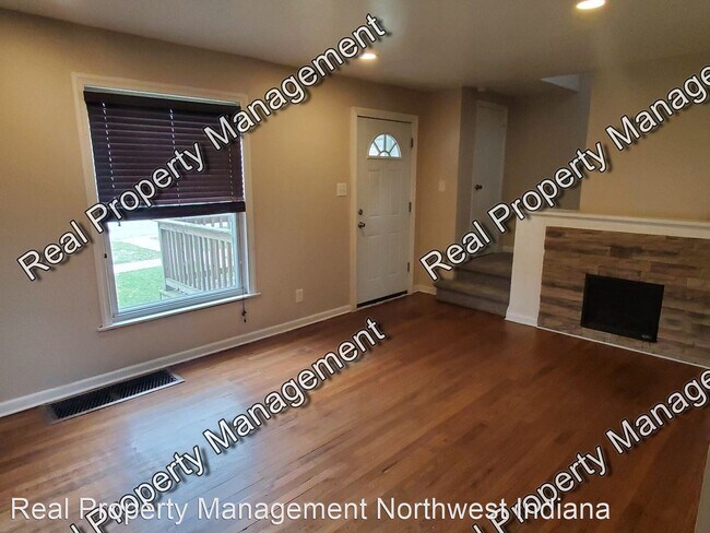 Building Photo - 2 br, 1 bath House - 6740 Wicker Ave.