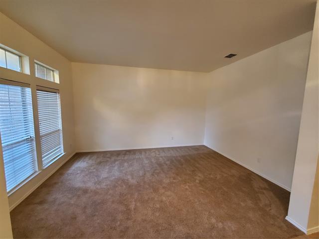 Building Photo - 8652 Fernhill Dr