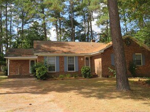 Building Photo - 7133 Hallstead Cir