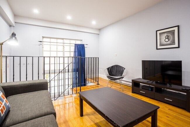 Foto del edificio - 90 Warrenton St