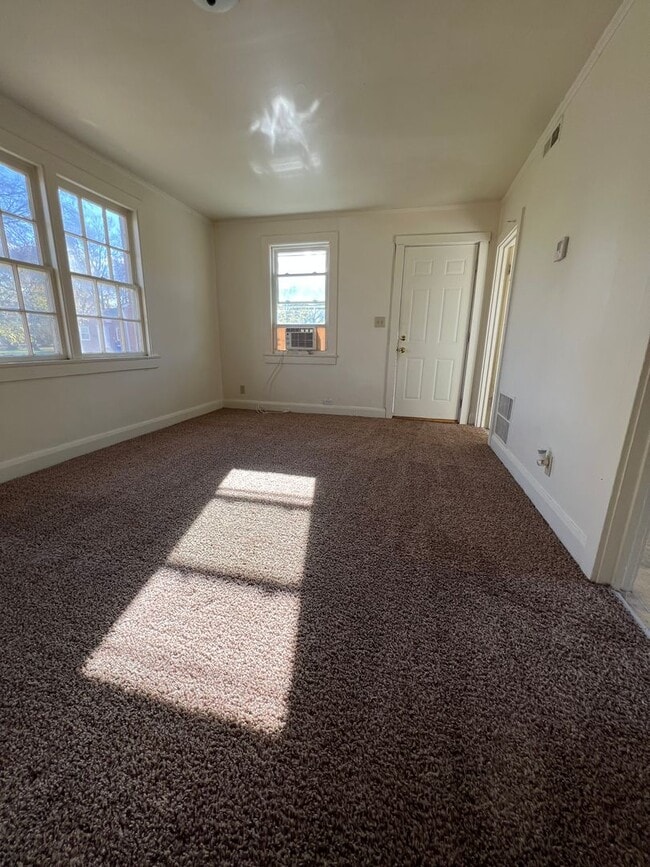 Foto del edificio - 1829-1831 N Madison