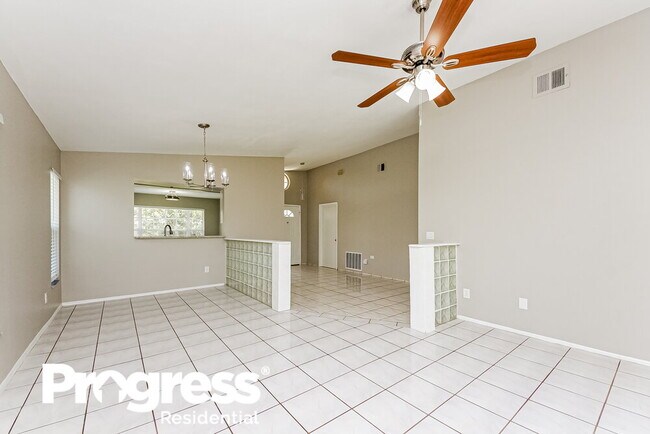Building Photo - 1011 Ocala Woods Ln