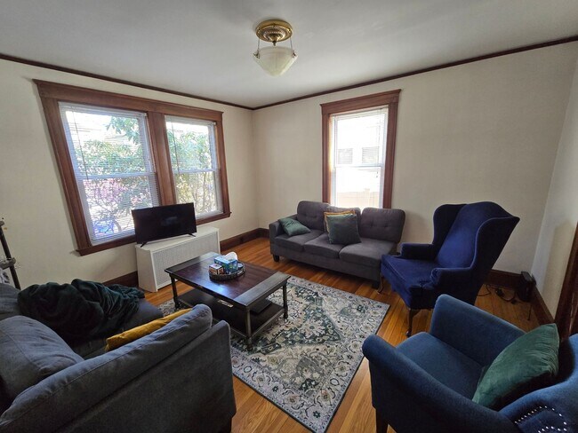 Foto del edificio - Comfortable 3-Bedroom Living with Outdoor Retreat in Brighton