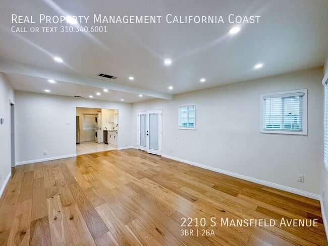 Photo - 2210 S Mansfield Ave House