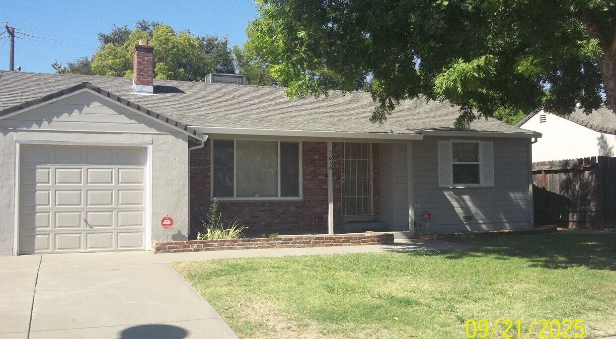 Primary Photo - Three bedroom 1 bath with central heat and...