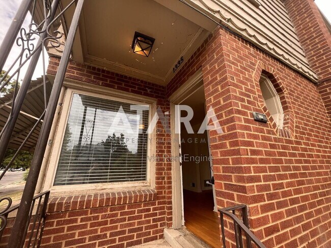 Building Photo - 1335 Thornton Ave