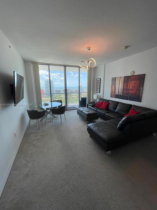 Foto del edificio - 79 SW 12th St