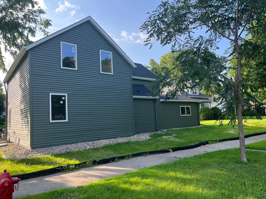 Foto principal - 822 S 5th St
