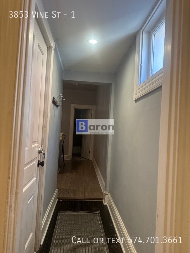 Foto del edificio - 3853 Vine St