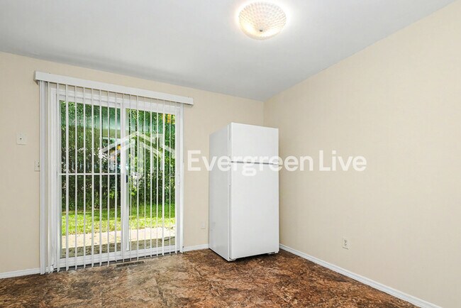 Building Photo - 8305 Mt Carmel St