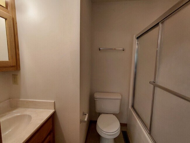Foto del edificio - 20305 Skyview Dr