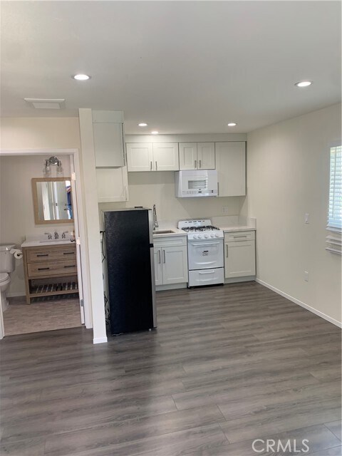 Foto del edificio - 470 Highlander Dr