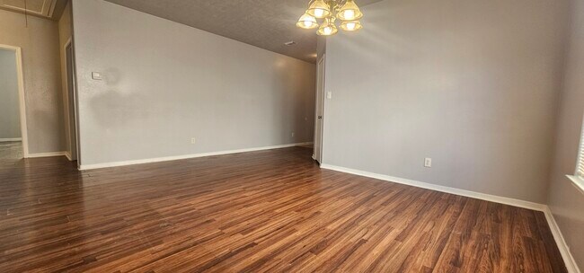 Building Photo - 7914 Sweetstone Bluff Ln