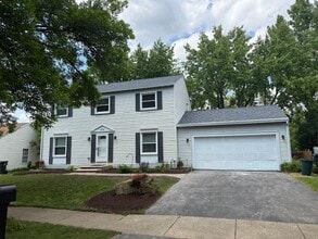 Building Photo - 2030 University Dr