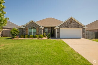 Building Photo - 4403 SW Cornerstone Rd