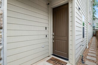 Building Photo - 1112 Andrews St