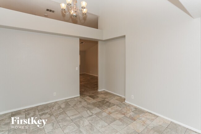 Foto del edificio - 3449 Silver Bridle Pl