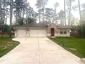 Building Photo - 2407 S Colosseum Ct