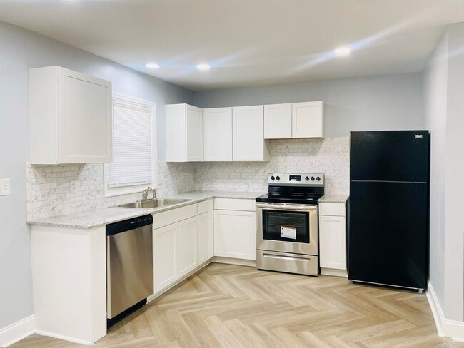 Foto del edificio - 3328 Hillis Rd