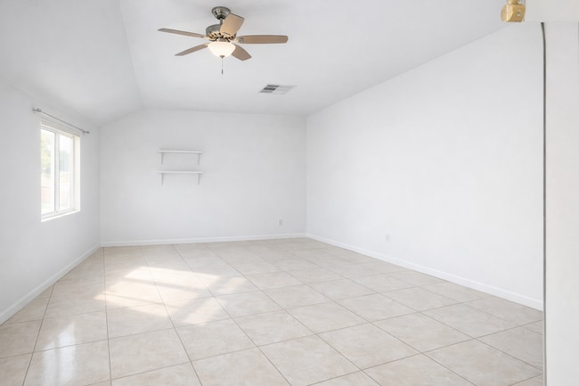 Building Photo - 6230 Curlew Dr
