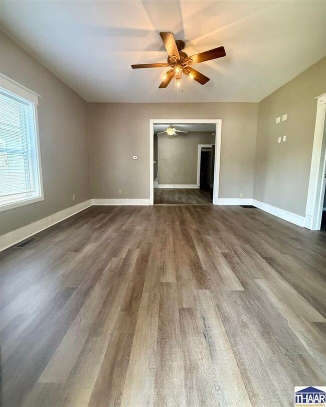 Building Photo - Renovated 3-Bedroom Home Steps from the 12...