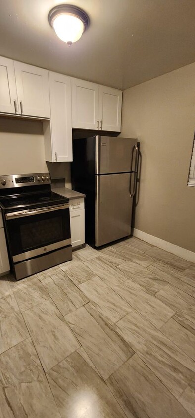 Primary Photo - Charming 2 Bed, 2 Bath Apartment in Las Vegas