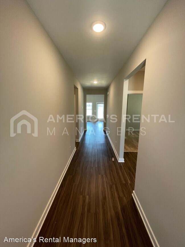 Foto del edificio - 4 br, 2 bath House - 2131 Sullivan Drive