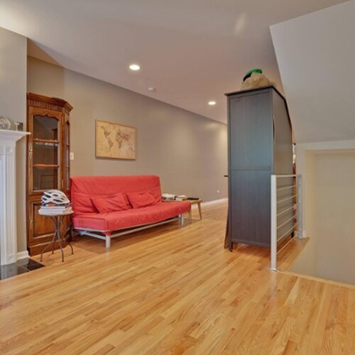 Foto del edificio - 3008 W Belden Ave