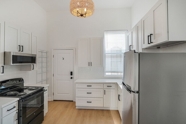 Photo - S Saratoga Apartment