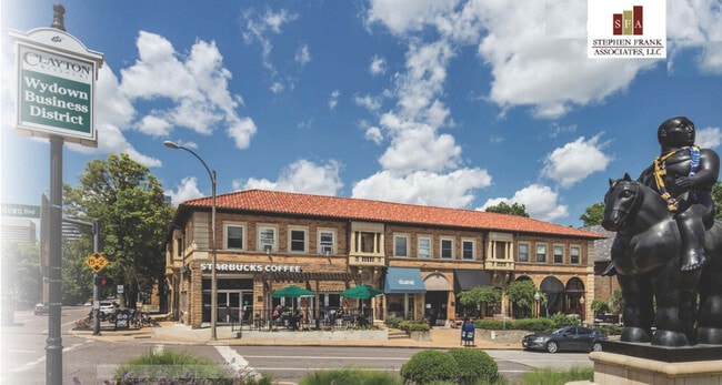 Building Photo - 522 S Hanley Rd