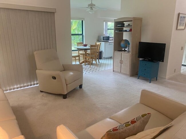 Building Photo - 13175 Regent Cir