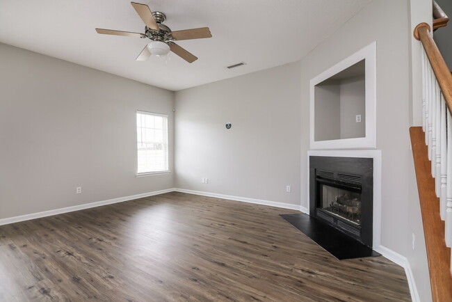 Building Photo - 8404 Neuse Timbers Ct