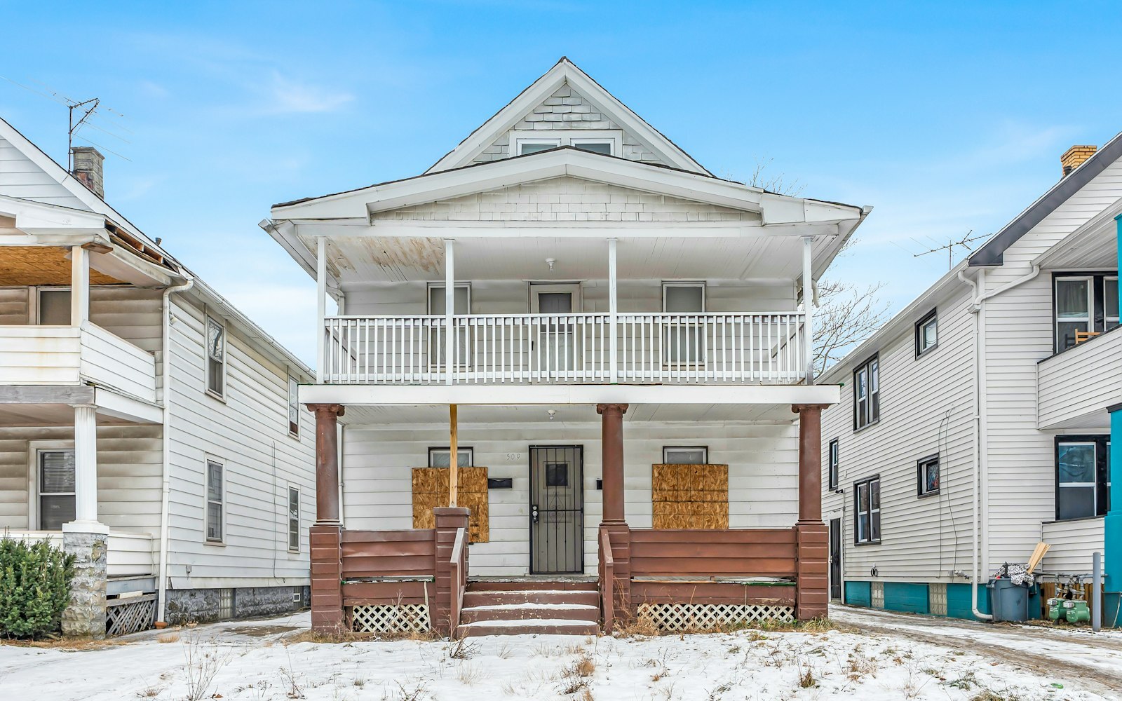 509 E 143rd St Cleveland, OH 44110 – photo 2