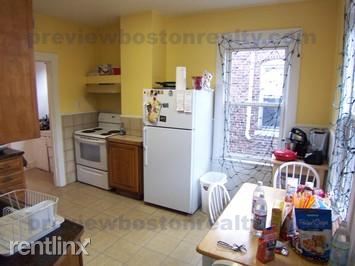 Foto del edificio - 126 Glenville Ave