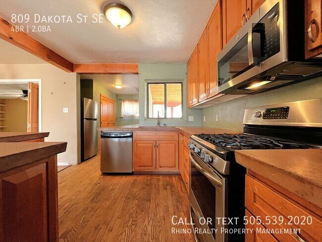Foto del edificio - 809 Dakota St SE