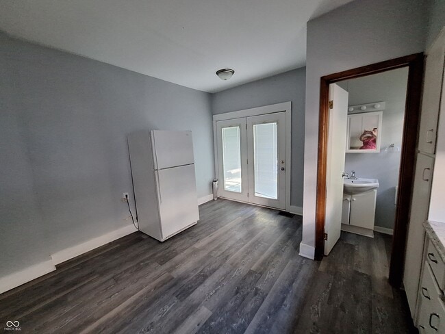 Building Photo - 336 Dequincy St
