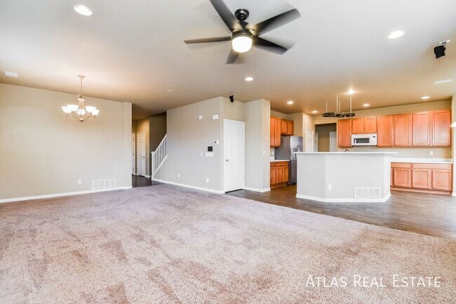 Building Photo - 7974 Irish Dr