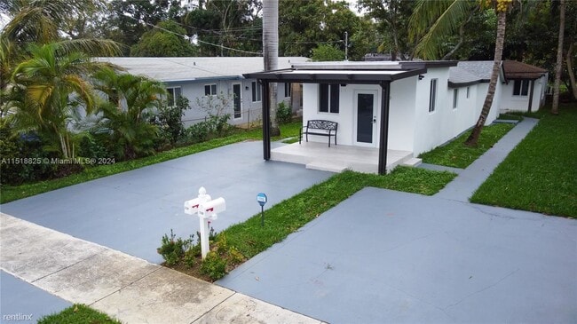 Building Photo - 4 br, 2 bath House - 330 NW 82nd Ter # 0