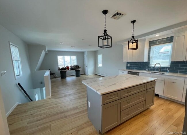 Building Photo - 512 E Penn St