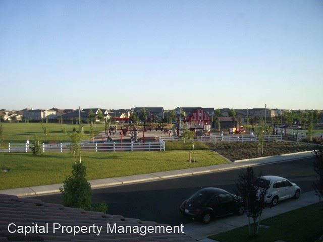 Building Photo - 3 br, 2.5 bath House - 7017 Rio Tamega Dr