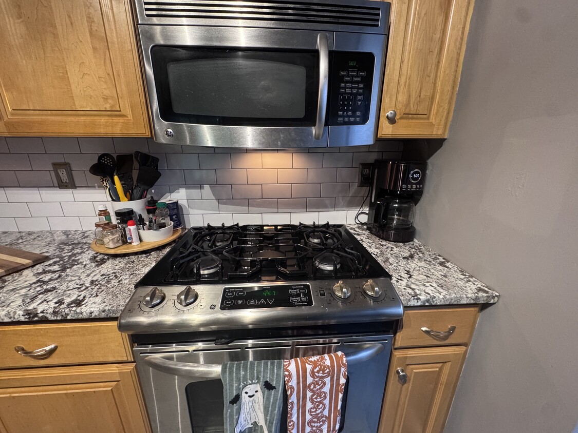 Foto principal - 425 Atlanta Ct