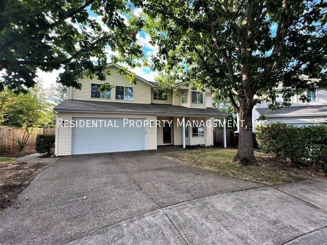 Foto del edificio - Located in the Heart of Bethany featuring ...